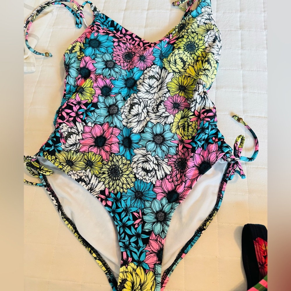 Salt + Cove Multicolor Floral Kids Swim One Piece - Picture 4 of 5